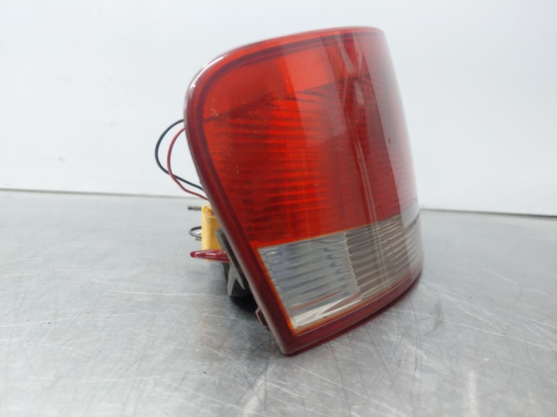 Recambio de piloto trasero izquierdo para seat altea (5p1) 1.9 tdi referencia OEM IAM 5P8945111A 5P8945095 
