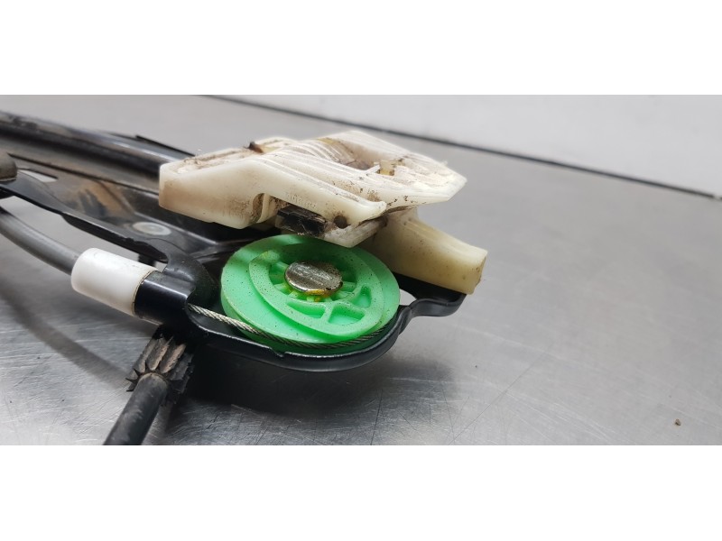 Recambio de elevalunas delantero derecho para bmw serie 1 berlina (e81/e87) 116i referencia OEM IAM 51337138466   Recambio de elevalunas delantero derecho para bmw serie 1 berlina (e81/e87) 116i referencia OEM IAM 51337138466