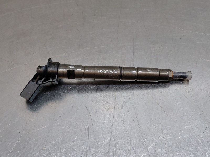 Recambio de inyector para audi q7 (4lb) 3.0 tdi quattro referencia OEM IAM 059130277BD  