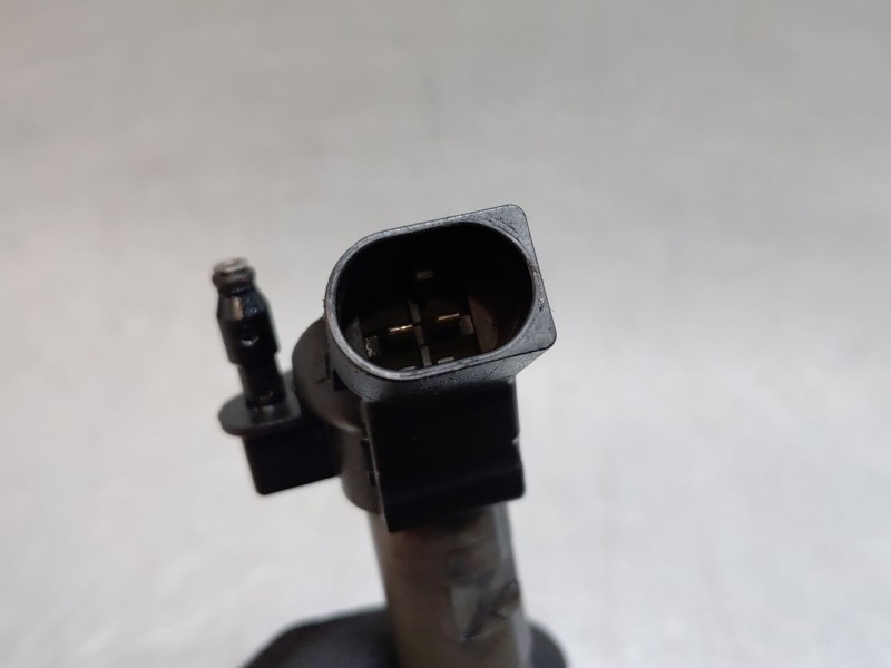 Recambio de inyector para audi q7 (4lb) 3.0 tdi quattro referencia OEM IAM 059130277BD  