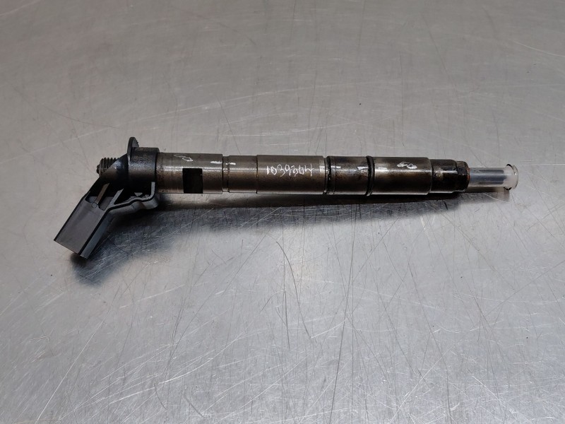 Recambio de inyector para audi q7 (4lb) 3.0 tdi quattro referencia OEM IAM 059130277BD  