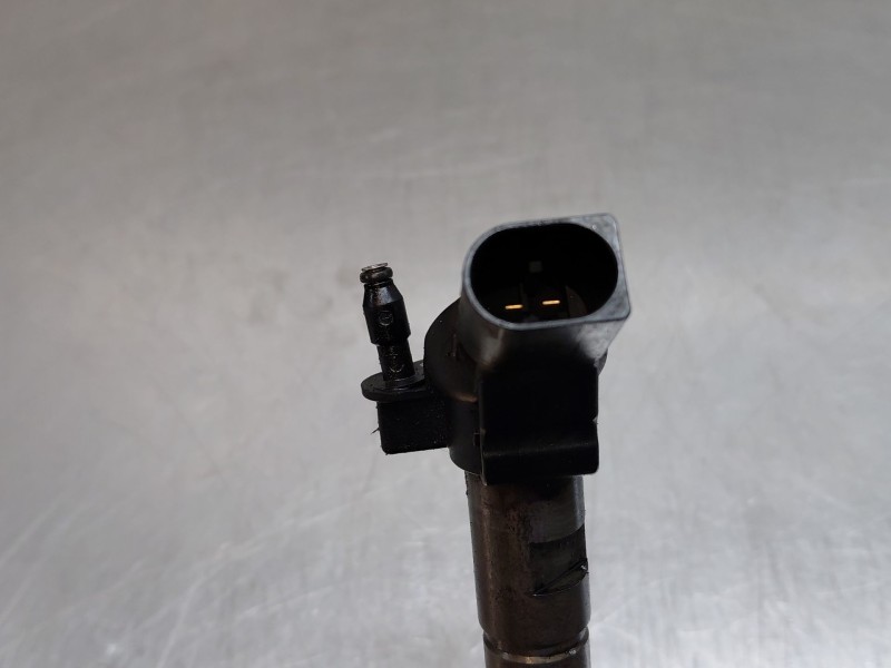 Recambio de inyector para audi q7 (4lb) 3.0 tdi quattro referencia OEM IAM 059130277BD  