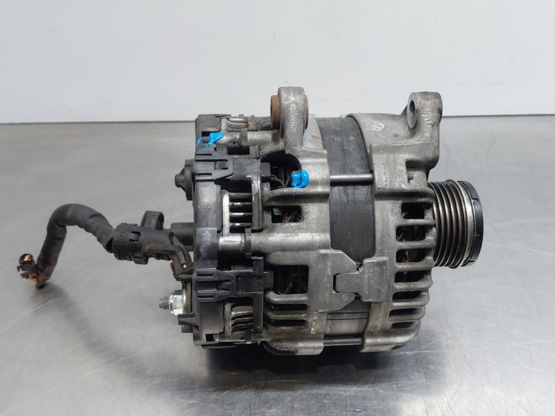 Recambio de alternador para mercedes-benz clase a (w177) a 180 d (177.003) referencia OEM IAM A0009066606  