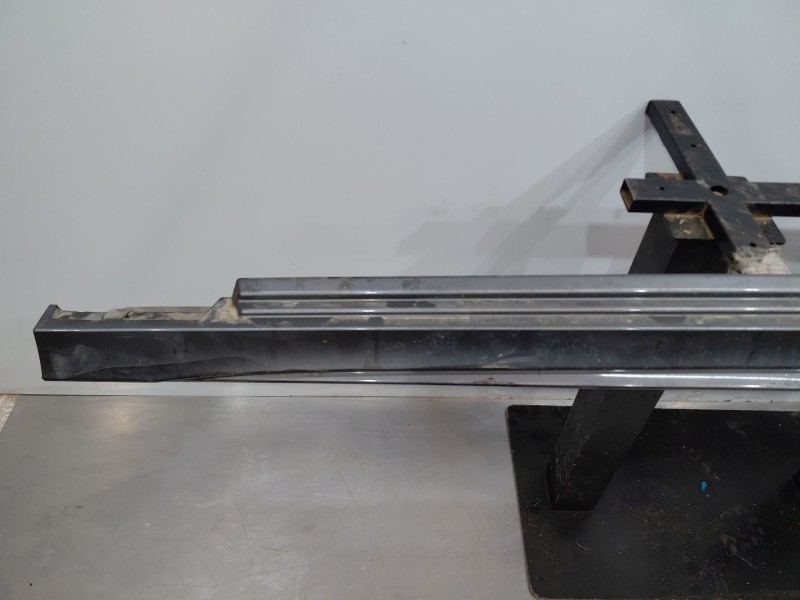 Recambio de faldon lateral para mercedes-benz clase a (w177) a 180 d (177.003) referencia OEM IAM A1776980100  