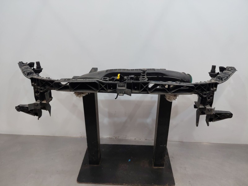 Recambio de panel frontal para mercedes-benz clase a (w177) a 180 d (177.003) referencia OEM IAM A1776202102  