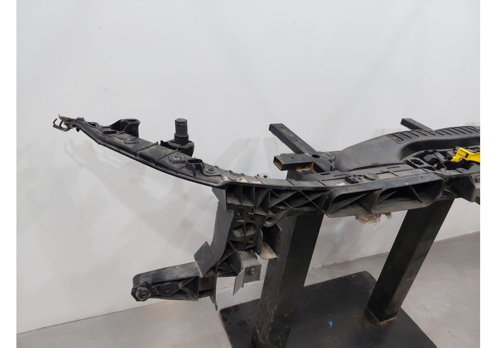 Recambio de panel frontal para mercedes-benz clase a (w177) a 180 d (177.003) referencia OEM IAM A1776202102  
