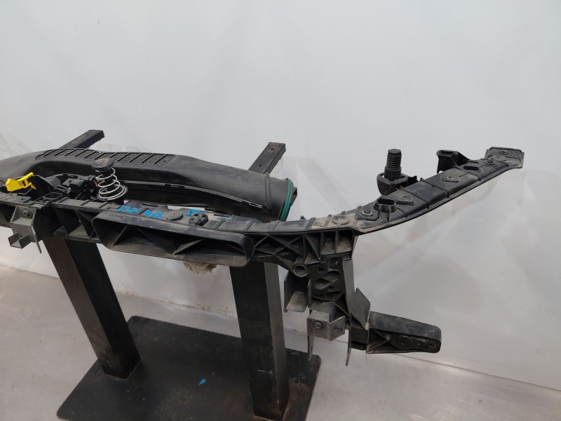 Recambio de panel frontal para mercedes-benz clase a (w177) a 180 d (177.003) referencia OEM IAM A1776202102  