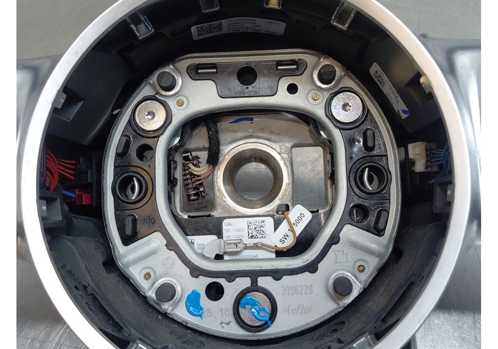 Recambio de volante para mercedes-benz clase a (w177) a 180 d (177.003) referencia OEM IAM A0004608402 A0050004599 