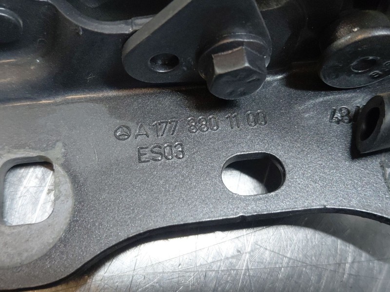 Recambio de bisagra capot para mercedes-benz clase a (w177) a 180 d (177.003) referencia OEM IAM A1778801100  