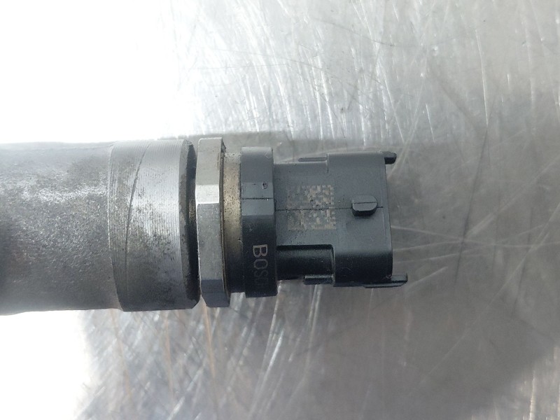 Recambio de rampa inyectora para jaguar e-pace (x540) 2.0 d150 awd referencia OEM IAM AJ813370 0281006464 