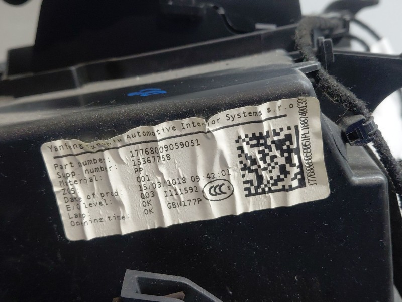 Recambio de guantera para mercedes-benz clase a (w177) a 180 d (177.003) referencia OEM IAM A1776800905  