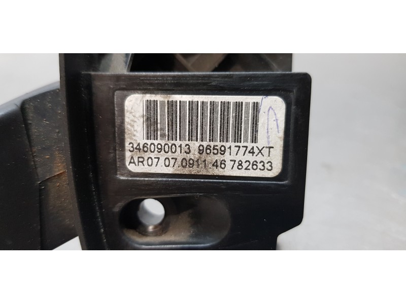 Recambio de palanca cambio para citroen c4 picasso exclusive referencia OEM IAM 96591774XT  