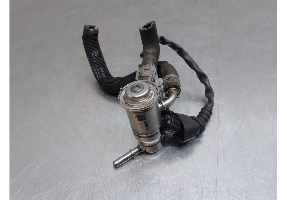 Recambio de inyector para mercedes-benz clase a (w177) a 180 d (177.003) referencia OEM IAM 208995377R  