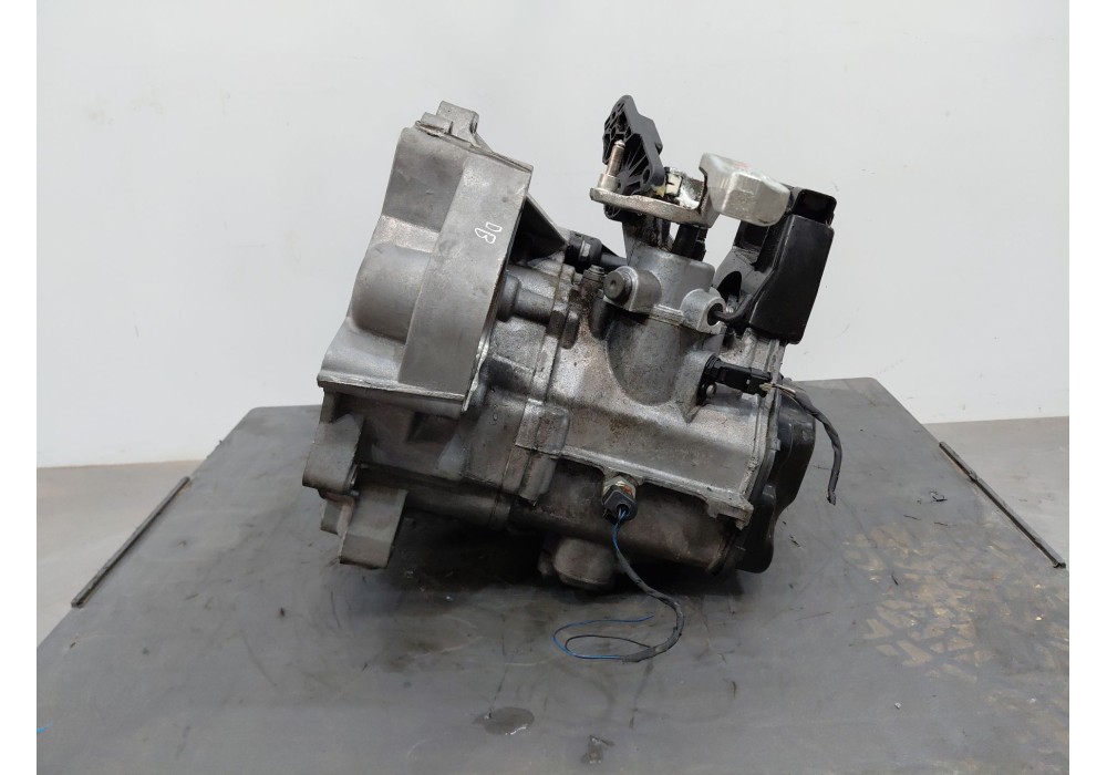 Recambio de caja cambios para audi a1 sportback (8xa, 8xf) 1.2 tfsi referencia OEM IAM LGQ 2T300057Q 