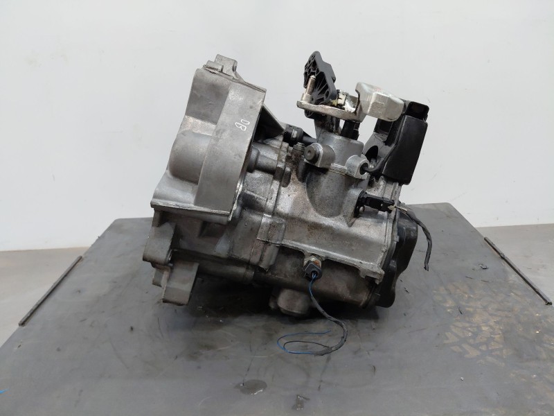 Recambio de caja cambios para audi a1 sportback (8xa, 8xf) 1.2 tfsi referencia OEM IAM LGQ 2T300057Q 
