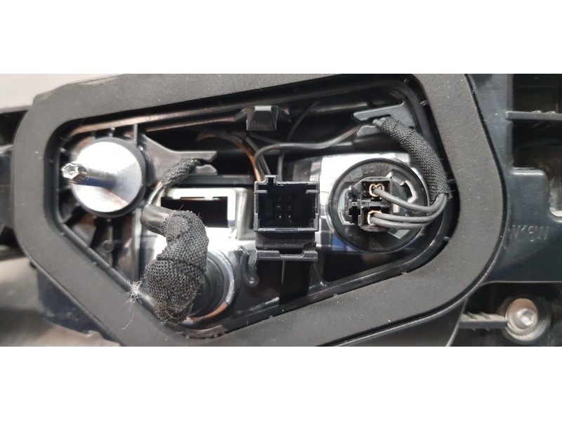 Recambio de piloto trasero izquierdo interior para opel grandland x excellence referencia OEM IAM 3647477  