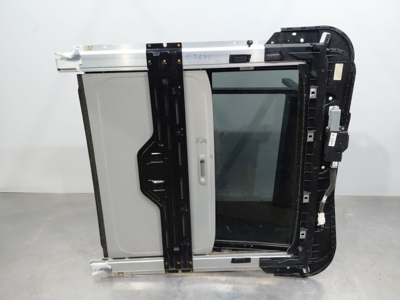 Recambio de techo electrico para hyundai kona hybrid referencia OEM IAM   