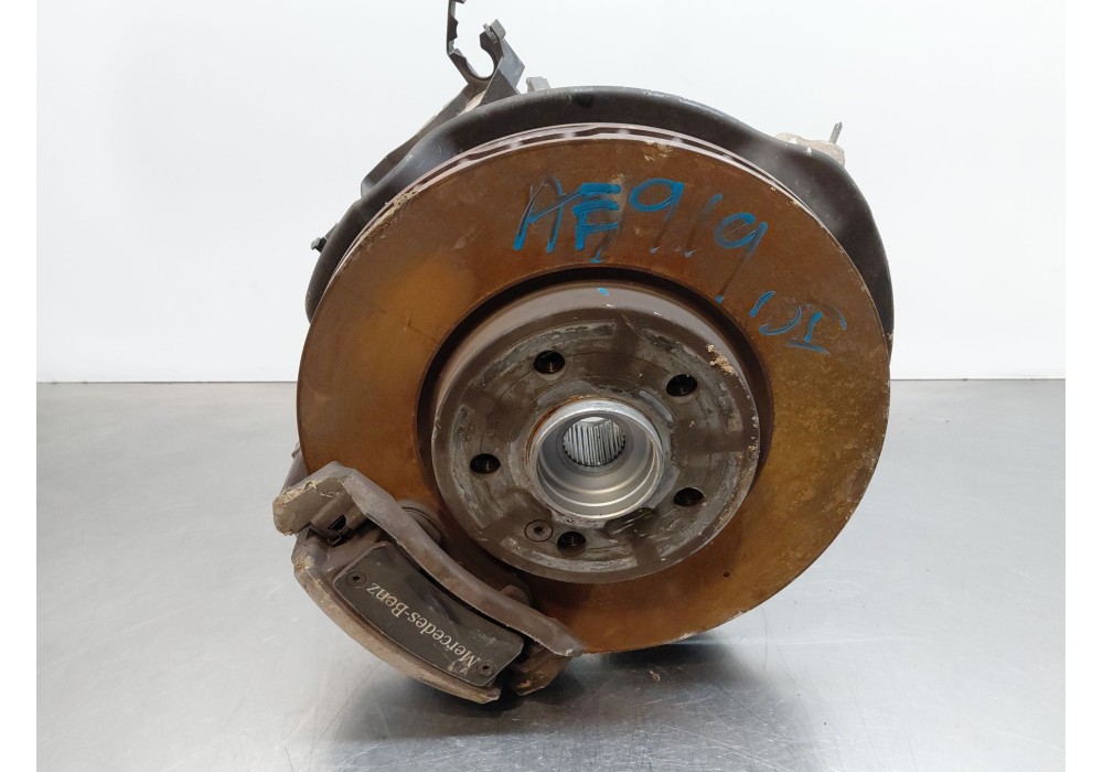 Recambio de mangueta delantera izquierda para mercedes-benz clase a (w177) a 200 d (177.012) referencia OEM IAM   