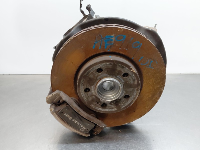 Recambio de mangueta delantera izquierda para mercedes-benz clase a (w177) a 200 d (177.012) referencia OEM IAM   