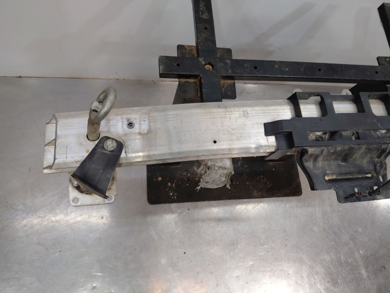 Recambio de refuerzo paragolpes delantero para peugeot 508 active referencia OEM IAM   