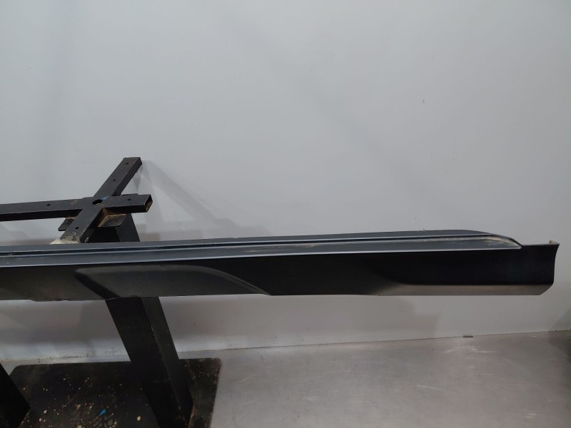 Recambio de faldon lateral para hyundai kona hybrid referencia OEM IAM   
