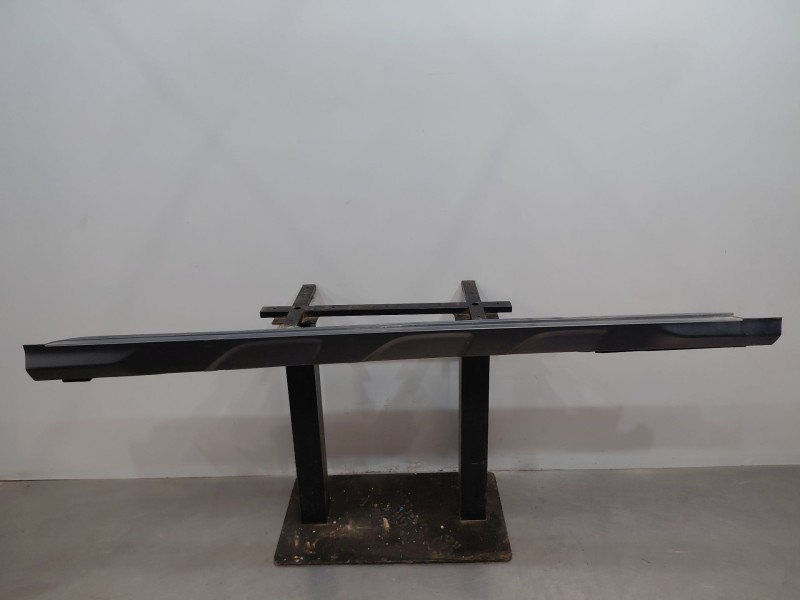 Recambio de faldon lateral para hyundai kona hybrid referencia OEM IAM   