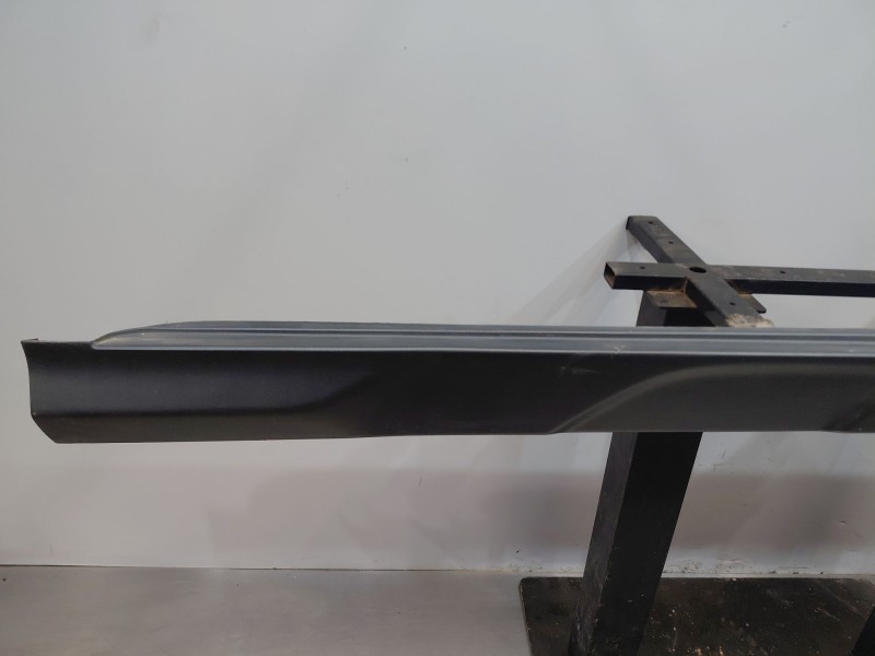 Recambio de faldon lateral para hyundai kona hybrid referencia OEM IAM   