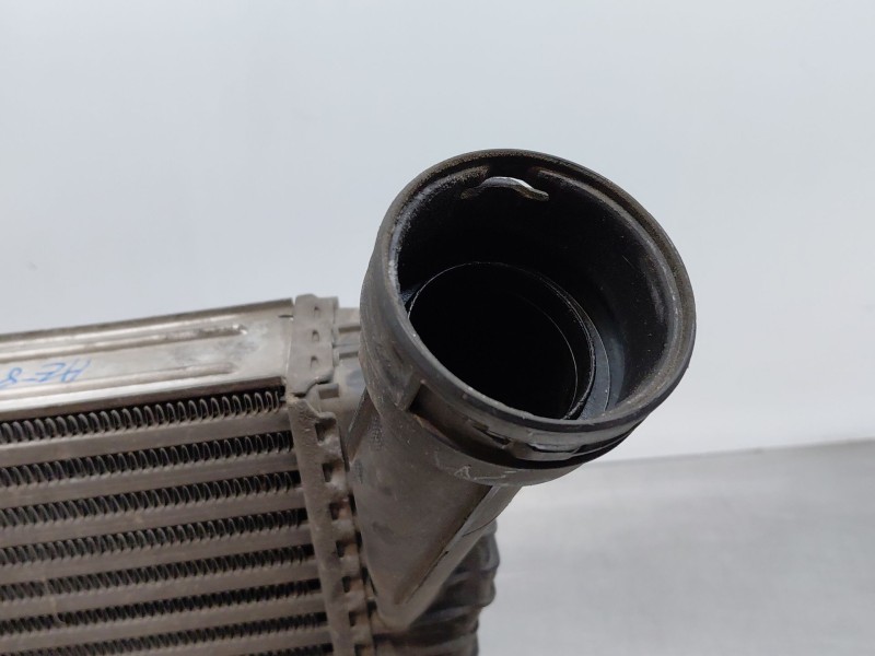 Recambio de intercooler para audi q7 (4lb) 3.0 tdi quattro referencia OEM IAM 7L6145804  