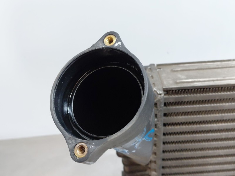 Recambio de intercooler para audi q7 (4lb) 3.0 tdi quattro referencia OEM IAM 7L6145803C  