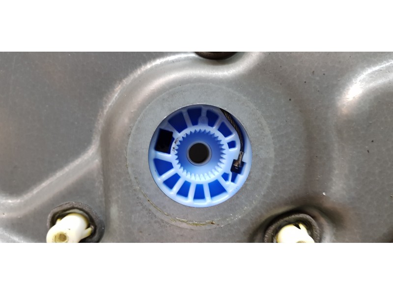 Recambio de elevalunas delantero derecho para seat ibiza (6l1) stella referencia OEM IAM 6L4837752DJ   Recambio de elevalunas delantero derecho para seat ibiza (6l1) stella referencia OEM IAM 6L4837752DJ