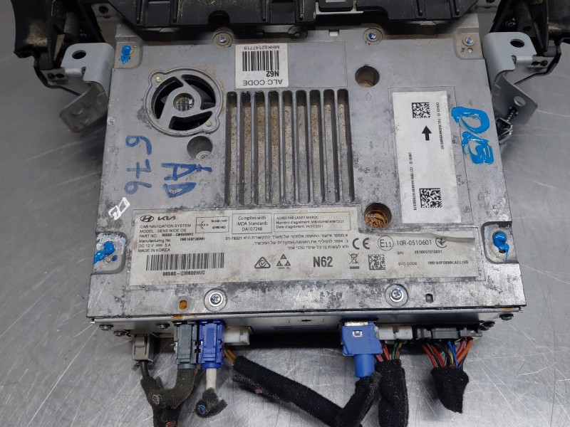 Recambio de pantalla multifuncion para hyundai kona hybrid referencia OEM IAM   