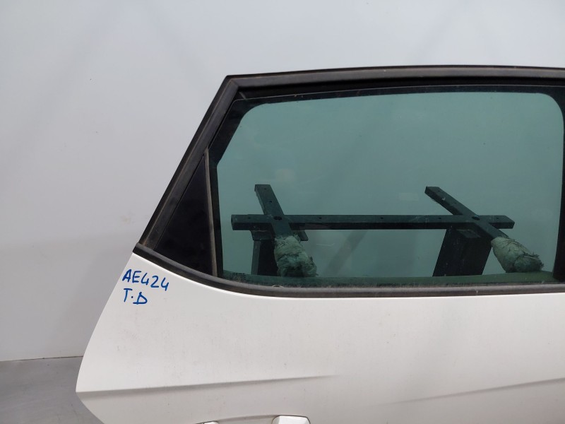 Recambio de puerta trasera derecha para seat leon (5f1) style referencia OEM IAM   