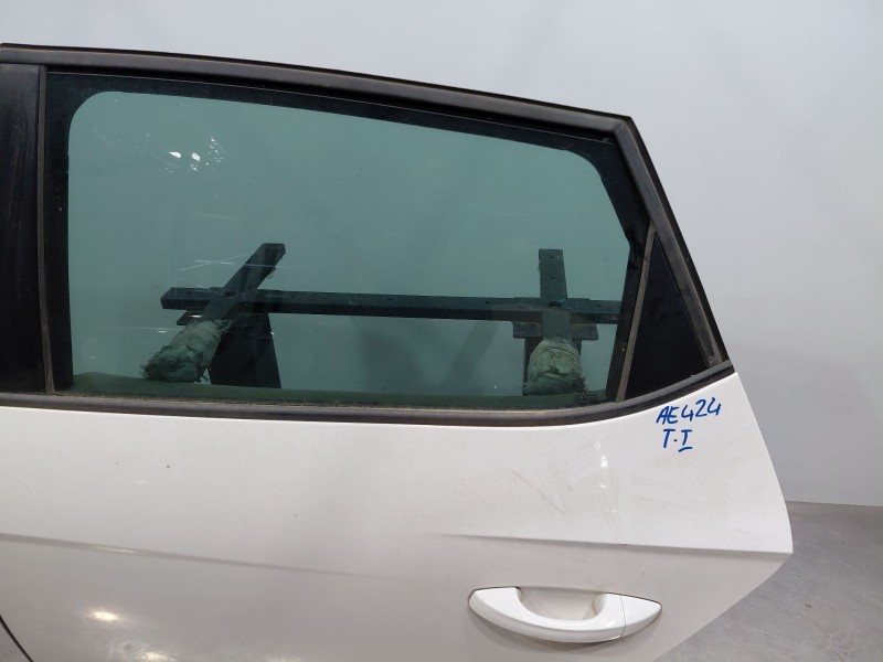 Recambio de puerta trasera izquierda para seat leon (5f1) style referencia OEM IAM   