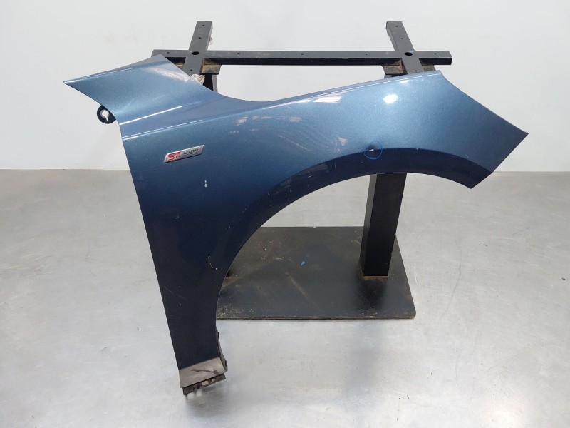 Recambio de aleta delantera derecha para ford focus iv (hn) 1.0 ecoboost referencia OEM IAM 2621783  