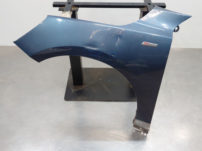 Recambio de aleta delantera izquierda para ford focus iv (hn) 1.0 ecoboost referencia OEM IAM 2621784  