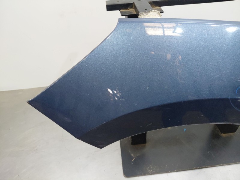 Recambio de aleta delantera izquierda para ford focus iv (hn) 1.0 ecoboost referencia OEM IAM 2621784  