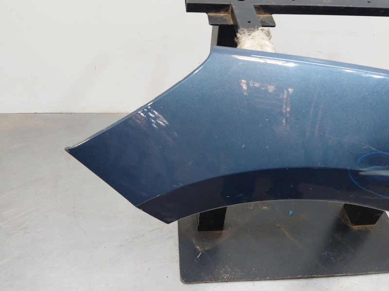 Recambio de aleta delantera izquierda para ford focus iv (hn) 1.0 ecoboost referencia OEM IAM 2621784  