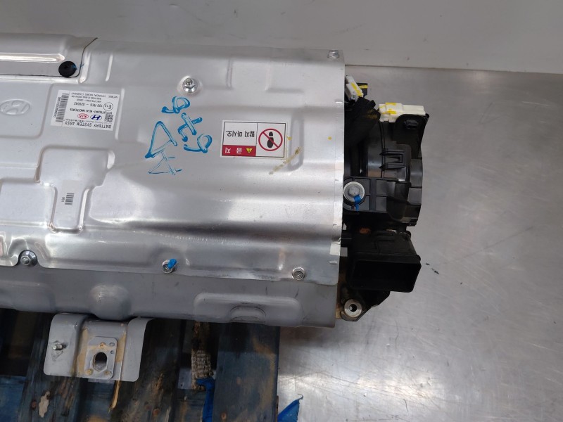 Recambio de bateria para hyundai kona hybrid referencia OEM IAM 37510CM000  