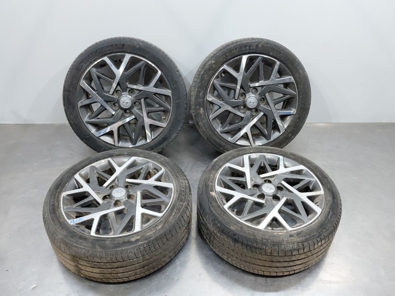 Recambio de juego llantas para hyundai kona hybrid referencia OEM IAM 52910CM300  