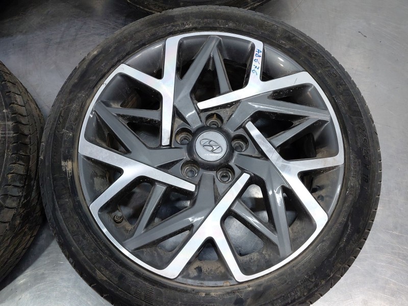 Recambio de juego llantas para hyundai kona hybrid referencia OEM IAM 52910CM300  
