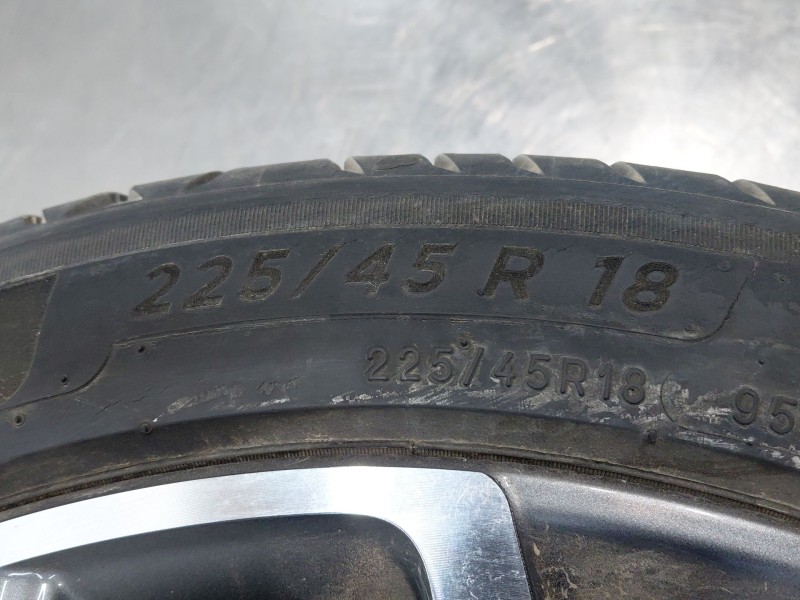 Recambio de juego llantas para hyundai kona hybrid referencia OEM IAM 52910CM300  