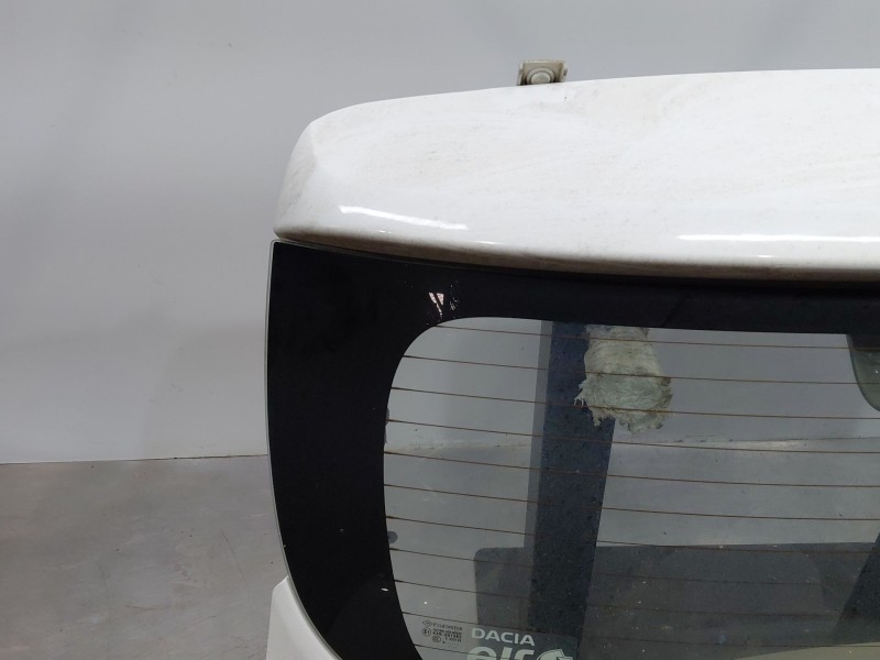 Recambio de porton trasero para dacia sandero essential referencia OEM IAM 901003145R  