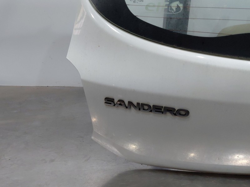 Recambio de porton trasero para dacia sandero essential referencia OEM IAM 901003145R  