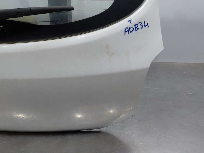 Recambio de porton trasero para dacia sandero essential referencia OEM IAM 901003145R  