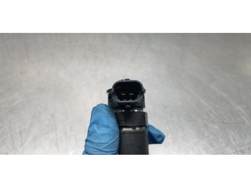 Recambio de inyector para kia carens ( ) basic referencia OEM IAM 338002A610 0445110589 