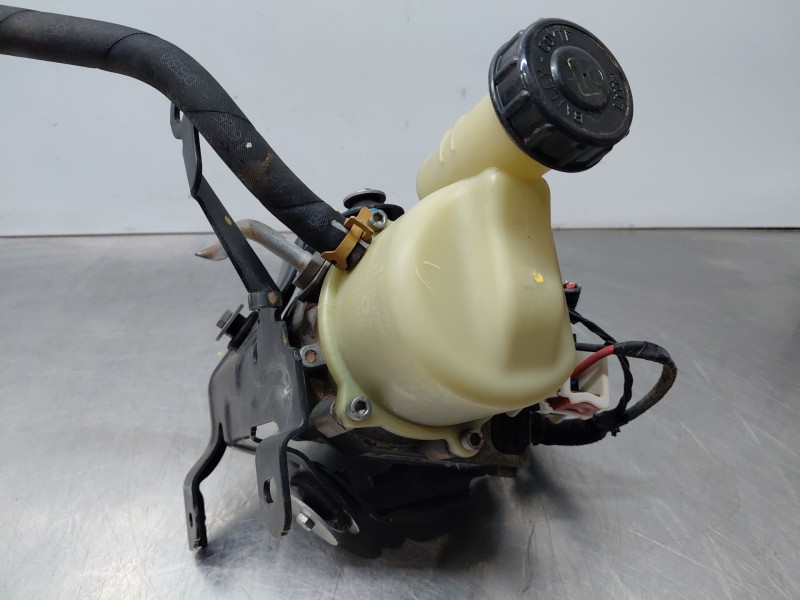 Recambio de bomba direccion para dacia sandero essential referencia OEM IAM 491101292R  