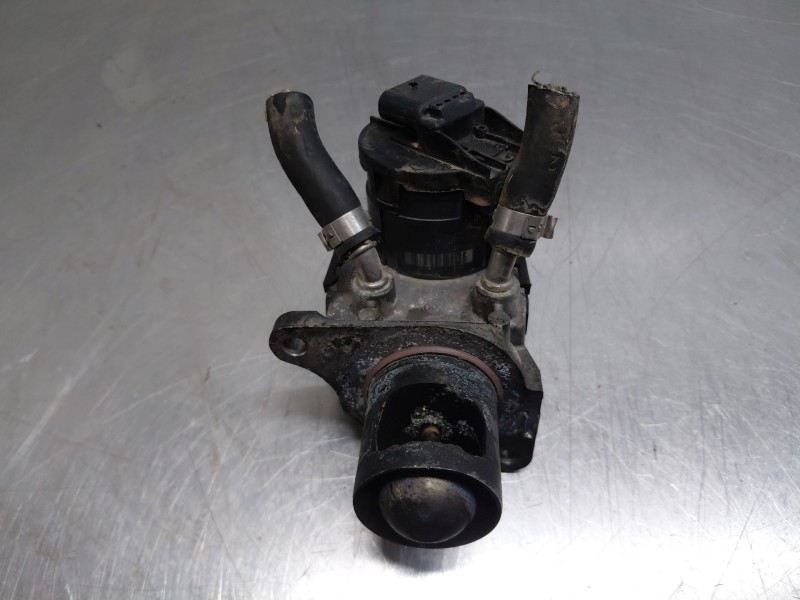 Recambio de valvula egr para bmw serie 1 lim. (f20) sport referencia OEM IAM 11717810871  