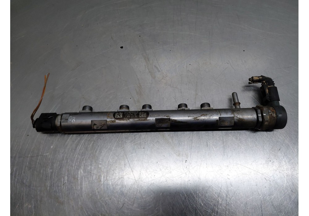 Recambio de rampa inyectora para bmw serie 1 lim. (f20) sport referencia OEM IAM 13537809127 13537805734 0445214182