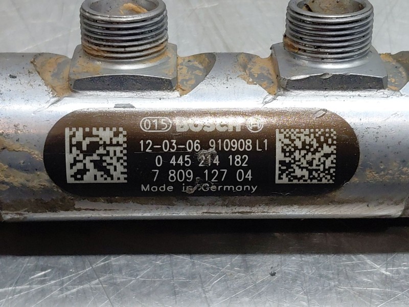 Recambio de rampa inyectora para bmw serie 1 lim. (f20) sport referencia OEM IAM 13537809127 13537805734 0445214182
