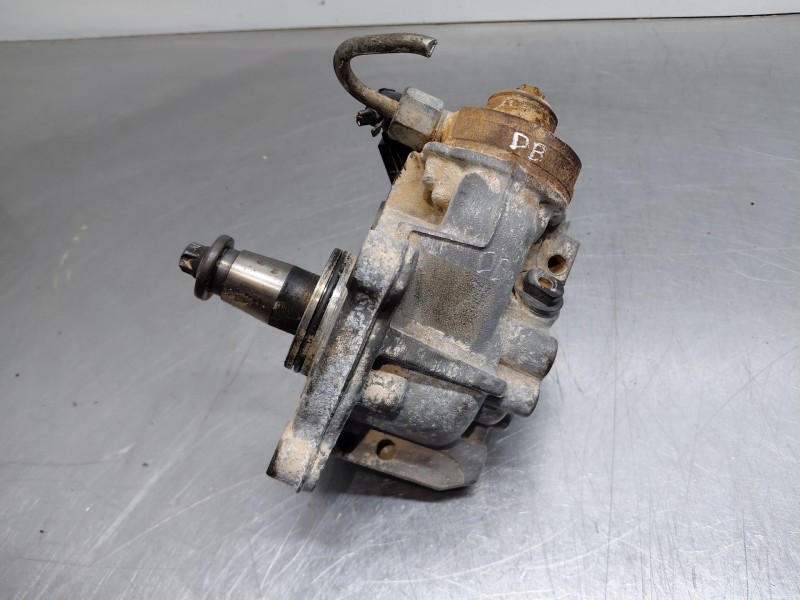Recambio de bomba inyeccion para bmw serie 1 lim. (f20) sport referencia OEM IAM 13518577649  